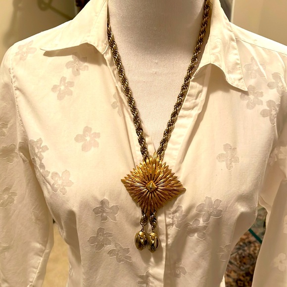 Crown Trifari C Jewelry - Vintage Crown Trifari C Heavy Gold Tone Neck/brch